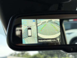 アラウンドビューモニター画像を映し出せるルームミラーです。全体を見渡せてとても重宝します。