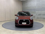 お車購入のポイントとなるフロントマスクです!かわいらしい目つきが印象的なデザインのヘッドランプです。