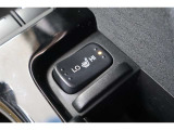 シートヒーター装備付き車!!座席に埋め込まれた電熱線によりシートを暖めることが出来る装備で、温められたシートは、寒い冬には最適です!!