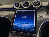 【アンビエントライト】メルセデス・ベンツの車内空間を彩ります。豊富なカラー展開で自分好みの空間に♪