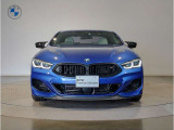 【キドニーグリル】BMWは約90年もの間、ほぼ全ての車両にひと目でBMWだと分かるこの特徴的なフロントグリルが備えられ、デザイン・アイコンとして親しまれてきました。