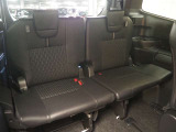 シートアレンジを変更すれば荷室も広々と活用が出来ます♪