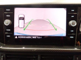 リヤカメラ付きです!バックで駐車する時も簡単に後方確認が出来ます☆欠かせない装備ですね