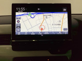 ナビゲーションはフルセグTV、インターナビ対応のGathers純正メモリーナビを搭載しています。Bluetoothオーディオ機能がありますので、スマートフォンなどの音楽も再生できます。