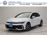 奇をてらわないスタイリッシュな造形と、新しい直線基調のヘッドライトデザインは、Golfらしい気品のあるエクステリアデザインを実現しています。