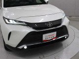 歩行者(昼夜)や自転車運転者(昼)を検知対象に加えたプリクラッシュセーフティ採用の予防安全パッケージ「Toyota Safety Sense」が採用されています。