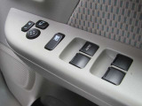 全席パワーウィンドウスイッチ★運転席はワンタッチで開閉可能です♪