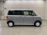 軽自動車、小型車を中心に常時300台展示車を御用意させて頂いております