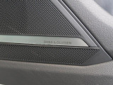 Bang&Olufsenサラウンドシステム『デンマークが世界に誇る高品質サラウンドシステム。クリアでダイナミック。そして臨場感溢れる上質なサラウンドサウンドをドライブ中にご体感いただけます。』