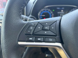 ハンドルスイッチで車両設定・オーディオの選曲や音量調整などが出来、安全性もアップ。