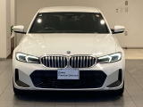 地域最大級の展示台数!お気に入りのお車があれば、ぜひステアリングを手にしてください。稀少モデルも鋭意取り揃え、幅広いニーズにお応えいたします。スタッフ一同皆様のご来店を、心よりお待ち申し上げます。