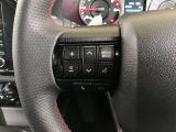 手元でオーディオの音量調整やソース切り替えができるスイッチです!運転中でも視線や姿勢を変えることなく、簡単に操作できるのでとても便利ですね♪