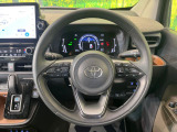 【純正革巻きステアリング】上質な革を使用することで、手にしっかり馴染みとても運転しやすいハンドルです♪