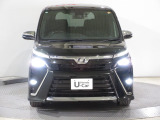 ハロゲンより明るく、より遠くまでさらなる安心感のあるLEDヘッドライトを採用。照射軸の上下方向を自動調整するオートレベリング機構、点灯忘れも防止できるオートライトコントロール機構付きです。