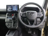運転席廻りです。