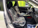 運転席シート廻りは使用感も少なく、良好な状態となっています。丁寧に使われていたことがよくわかりますね。