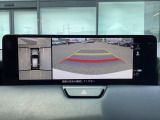 狭い場所での駐車やすれ違いなどでより的確な運転操作に役立つ360&deg;ビューモニターが装備されています。