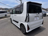 入庫時に走行チェックを行っており、納車前にはディーラーにて点検整備を実施した上で納車させていただきますのでご安心ください。