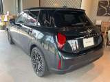 かわいいテールのデザインはほかの車にはない魅力があります。ひと目で&ldquo;MINI&rdquo;とわかるデザインはアナタを虜にしてしまうかもしれません