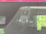 【ドライブレコーダー】ドライブレコーダー装備!走行中はもちろん、あおり運転や事故に遭遇した際、映像で記録し、万一のリスクに備えます。※記録用SDカードはお客様ご自身でご準備いただく必要があります。