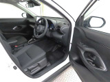 【禁煙車の定義】当店の定義・・・☆タバコ臭くない事☆コゲがない事☆灰皿等の喫煙器具が未使用の事 以上3項目をクリアした場合【禁煙車】と表示します。(現状を表しています。過去の事は、断定できません。)