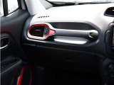 自動車は数万点の部品から構成される機械である以上、様々なトラブルが発生する可能性を秘めています。BUBU1年保証プログラムなら、最大100項目のワイド保証でお客様のカーライフに安心をプラスします。