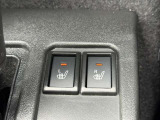 【シートヒーター】寒い日に重宝するシートヒーター!エアコンより早く温まってくれるので寒がりの人も安心ですね♪エアコンの温風は乾燥するから苦手、という方にもをおすすめです。