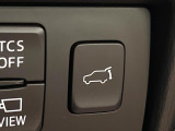 【パワーバックドア】スマートキーや運転席のボタンを押すだけでリアゲートが自動で開閉します!荷物を持っている時や、高い位置にあるバックドアを閉める際に便利な機能です♪