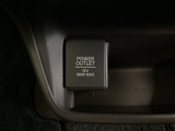 アクセサリーソケットはUSBのアダプターなどをつければ、スマホの充電にも使えます。