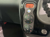 オートエアコンで快適な室内です。