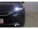 LEDヘッドライトで、明るさはもちろん省エネで環境にも優しく、夜間走行時やトンネルでも大活躍します!