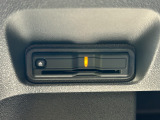 有料道路のレーン通過に便利なETC2.0車載器を装着しています。ご利用にはセットアップが必要となります。