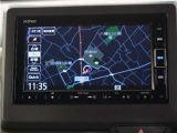 純正スタンダードインターナビ(VXM-234VFi)&バックカメラが装備されているので、普段の使い勝手もロングドライブも快適です。