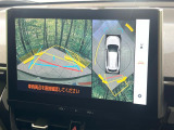 【パノラミックビューモニター】専用のカメラにより、上から見下ろしたような視点で360度クルマの周囲を確認することができます☆死角部分も確認しやすく、狭い場所での切り返しや駐車もスムーズに行えます。