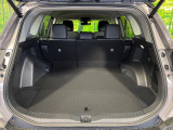 【パワーバックドア】スマートキーや運転席のボタンを押すだけでリアゲートが自動で開閉します!荷物を持っている時や、高い位置にあるバックドアを閉める際に便利な機能です♪