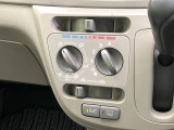 寒い冬も暑い夏も全席に快適な空調を届けてくれる、ダイヤル式エアコンを装備♪