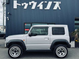 広々とした工場がありますので、納車後のアフターケアもお任せください。軽作業等はすぐに対応します。ETC・カーオーディオ・カーナビ等用品のお取り付けも可能☆今お乗りのお車からの移設もご相談ください。
