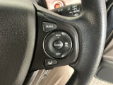【アダプティブ・クルーズ・コントロール】予め設定した車速内でクルマが自動的に加減速。 前走車との適切な車間距離を維持しながら追従走行し、高速道路でのドライバーの疲労を軽減してくれる嬉しい機能付♪