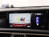 バックガイドモニターで、後方を確認しながら安心して駐車することができます。運転初心者も熟練者も必須の機能ですよ!