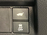 【パワーバックドア】スマートキーや運転席のボタンを押すだけでリアゲートが自動で開閉します!荷物を持っている時や、高い位置にあるバックドアを閉める際に便利な機能です♪