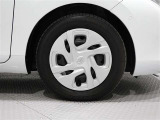 タイヤサイズは185/65R15です。