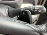 ★マニュアル車のような感覚で操れるパドルシフト★シフトレバーをマニュアルモードの位置にして『+』のレバーを引くとシフトアップ『-』のレバーを引くとシフトダウンします!