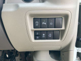 運転席操作部            片側オートスライドドア