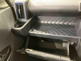 弊社では、お車を納車してからが本当のお付き合いのスタートだと思っています。お客様に頼りにされる「お店」を目指しています!