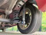 お車を安心してお乗りいただく為には、足回りの定期点検が欠かせません。サービスサポート(有償保証)では無料点検もご提供しており、安心のカーライフをお過ごしいただけるサポート体制が整っています。
