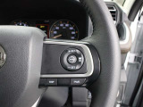 全車速追従機能付ACC(アダプティブクルーズコントロール)を採用し、走行中に先行車の様子を検知しながら、設定した車速の範囲内で先行車との距離のキープを支援します。