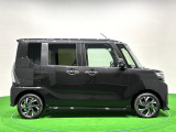 ドアは約90度に開くので荷物も積み込みやすく、乗り降りもしやすい♪ ロングドライブも快適に過ごせる工夫がいっぱいです♪♪