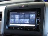 ナビゲーションは純正メモリーナビ(VXM-224VFi)を装着しております。AM、FM、CD、DVD再生、Bluetooth、音楽録音再生、フルセグTVがご使用いただけます。