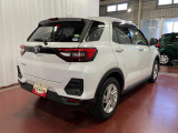 コンパクトなボディですが、車内や荷室はとっても広々!