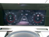 メーター中央に、様々な車両情報を表示してくれる、ディスプレイがついています。